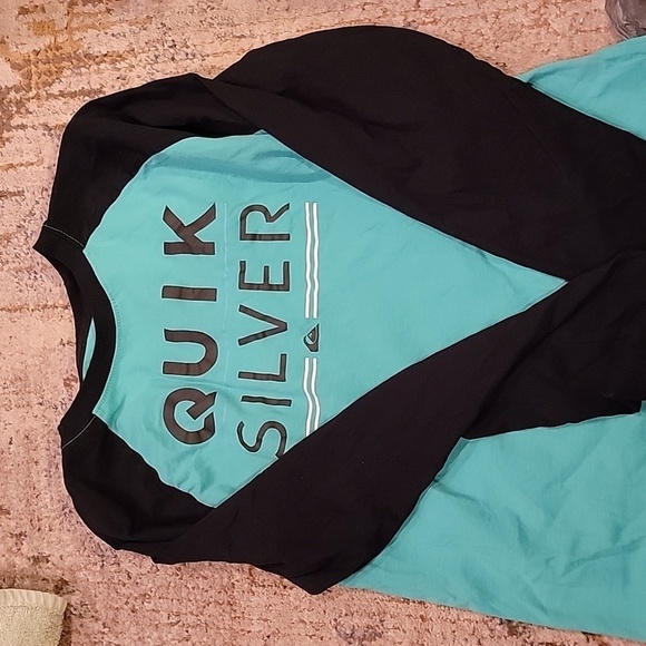 Quiksilver Boys Baseball Style Design - Picture 1 of 4